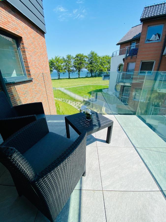 Apartament Laura Z Widokiem Na Morze- Пуцк Екстериор снимка